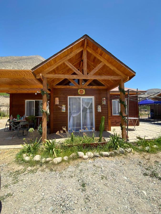 Cabanas Vicuna Cielo De Peralillo - Valle De Elqui Vicuña Exterior foto