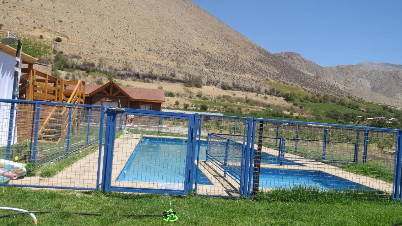 Cabanas Vicuna Cielo De Peralillo - Valle De Elqui Vicuña Exterior foto