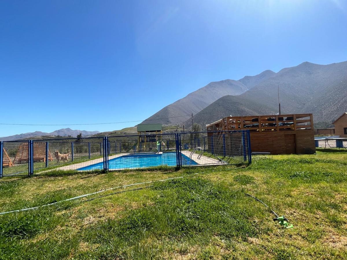 Cabanas Vicuna Cielo De Peralillo - Valle De Elqui Vicuña Exterior foto